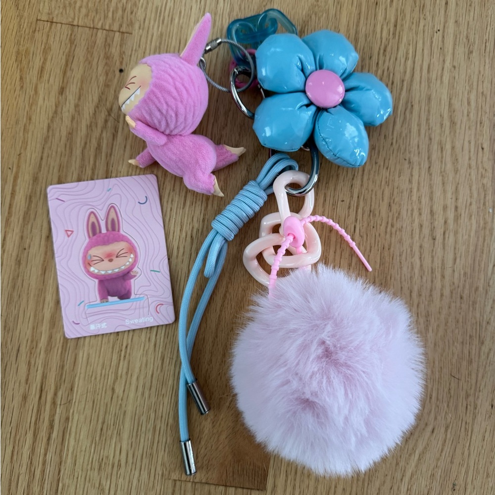 Customized Lazy Yoga Keychain - Authentic Popmart